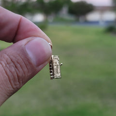 Bibelanhänger aus 10 Karat, 14 Karat oder 18 Karat Gold mit Vaterunser im Inneren