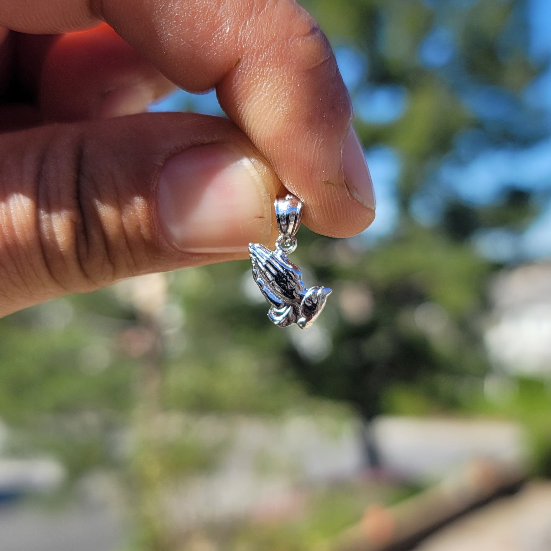 14K or 18K Gold Praying Hands Pendant