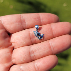 Colgante de manos orando en oro de 14 quilates o 18 quilates