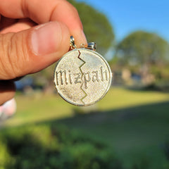 10K, 14K or 18K Gold Breakable Round Mizpah Pendant