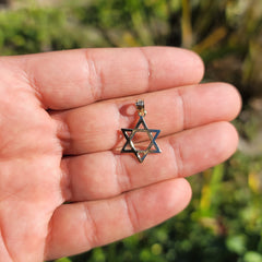 Colgante Estrella de David de Oro de 14K o 18K