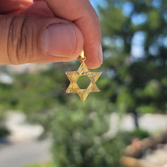 Colgante Estrella de David de Oro de 14K o 18K