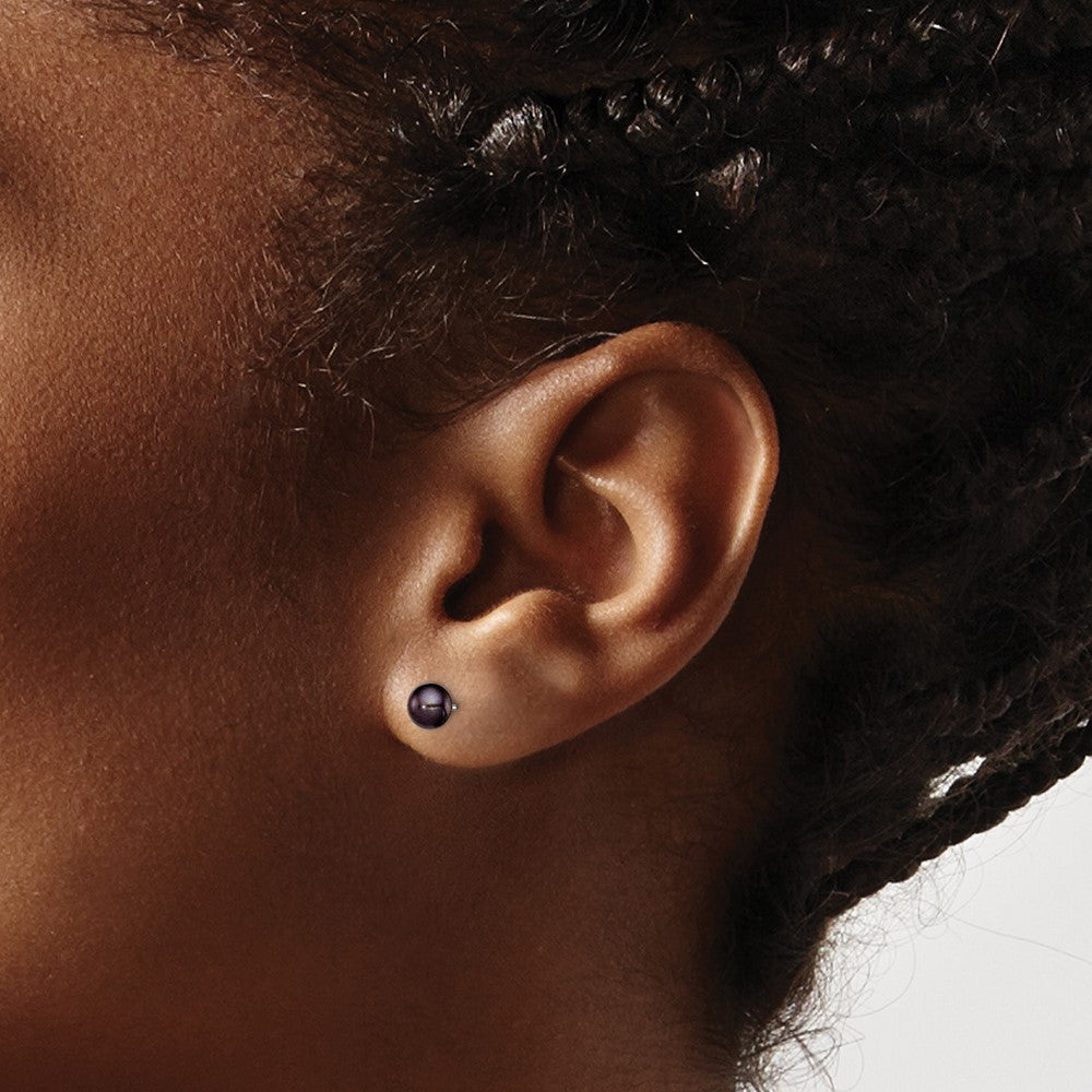 Rhodium-plated Silver 5-6mm Black FWC Button Pearl Stud Earrings