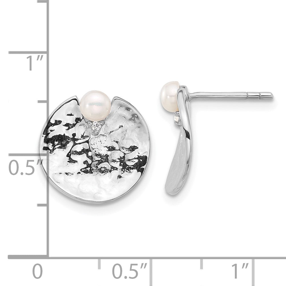 Rhodium-plated Sterling Silver Hammered CZ & FWC Pearl Round Earrings