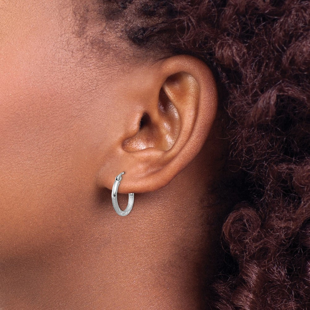 Rhodium-plated Sterling Silver 2mm Polished Satin Diamond-cut Hoop Earrings