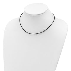 Collar de cordón de cuero verde oliva de 1,5 mm de plata de ley