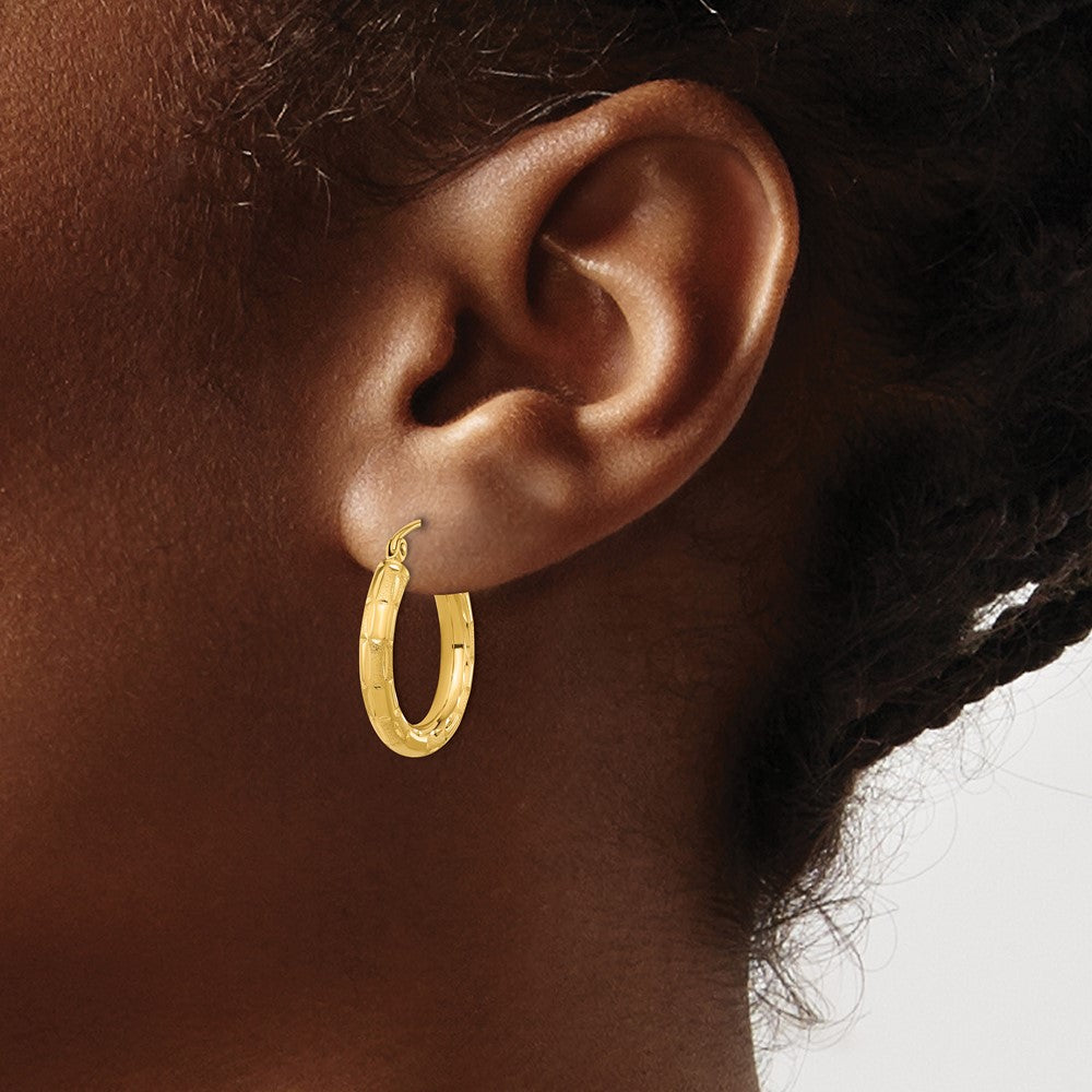 14K Yellow Gold Polished Satin and Diamond-cut Hoop Earrings