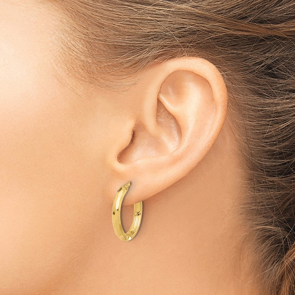 14K Yellow Gold Polished and Diamond-cut Hoop Earrings