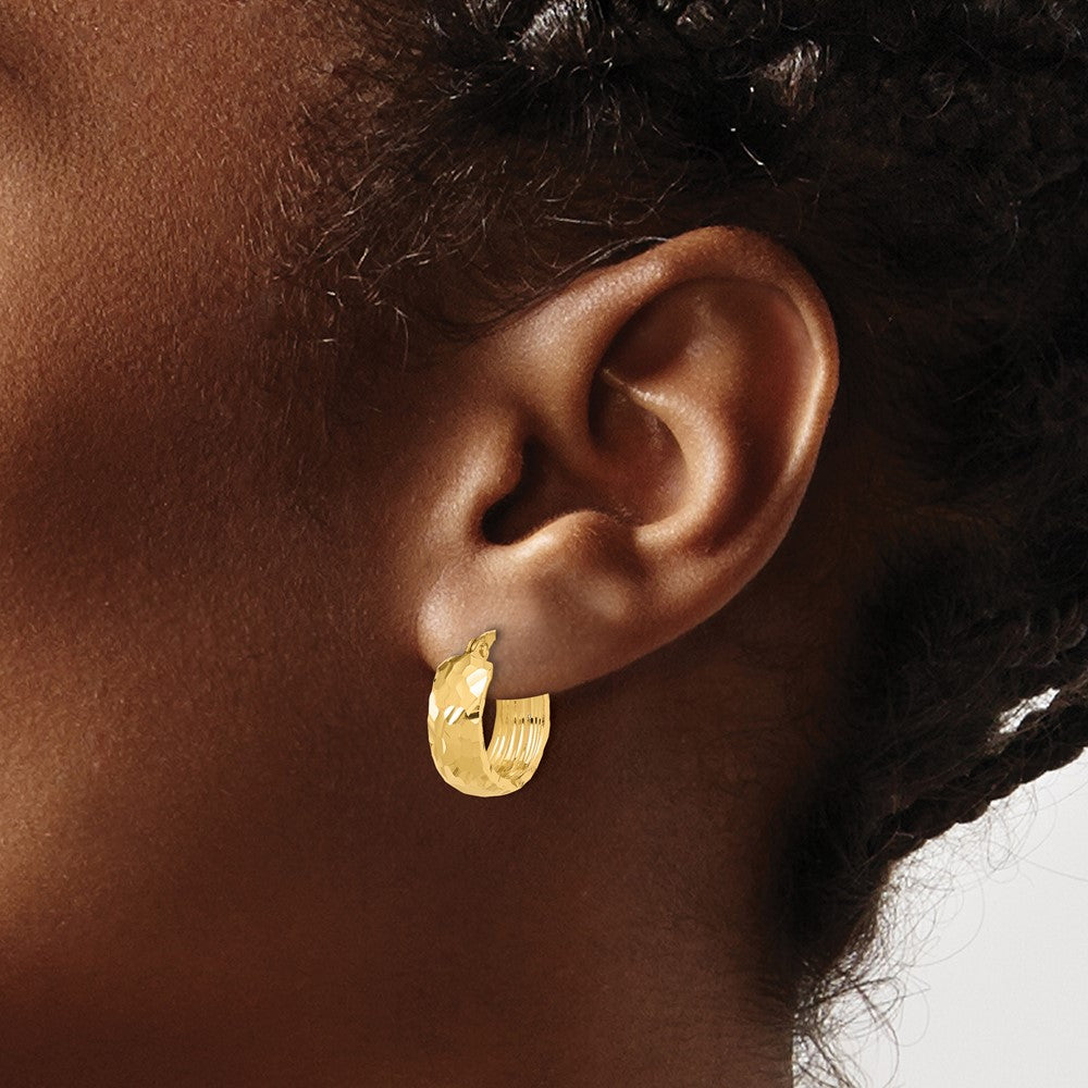 14K Yellow Gold Polished and Diamond-cut 6mm Hoop Earrings