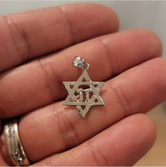 Colgante de estrella de David de plata de ley (bañado en rodio o oro amarillo)