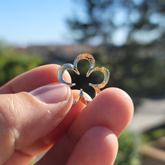 Colgante de flor de plata de ley (bañado en rodio o oro amarillo)