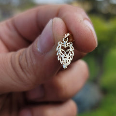 Colgante de cabeza de león de plata de ley (bañado en rodio o oro amarillo)