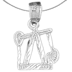 Pozo de petróleo de plata de ley, colgante de plataforma petrolera (rodio o chapado en oro amarillo)