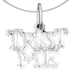 Anhänger mit dem Spruch „Trust Me“ aus 14 Karat oder 18 Karat Gold