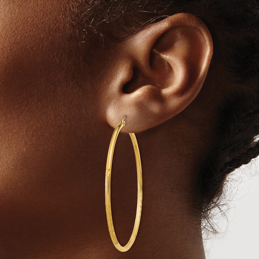 10K Yellow Gold Satin and Diamond-cut 2mm Round Tube Hoop Earrings