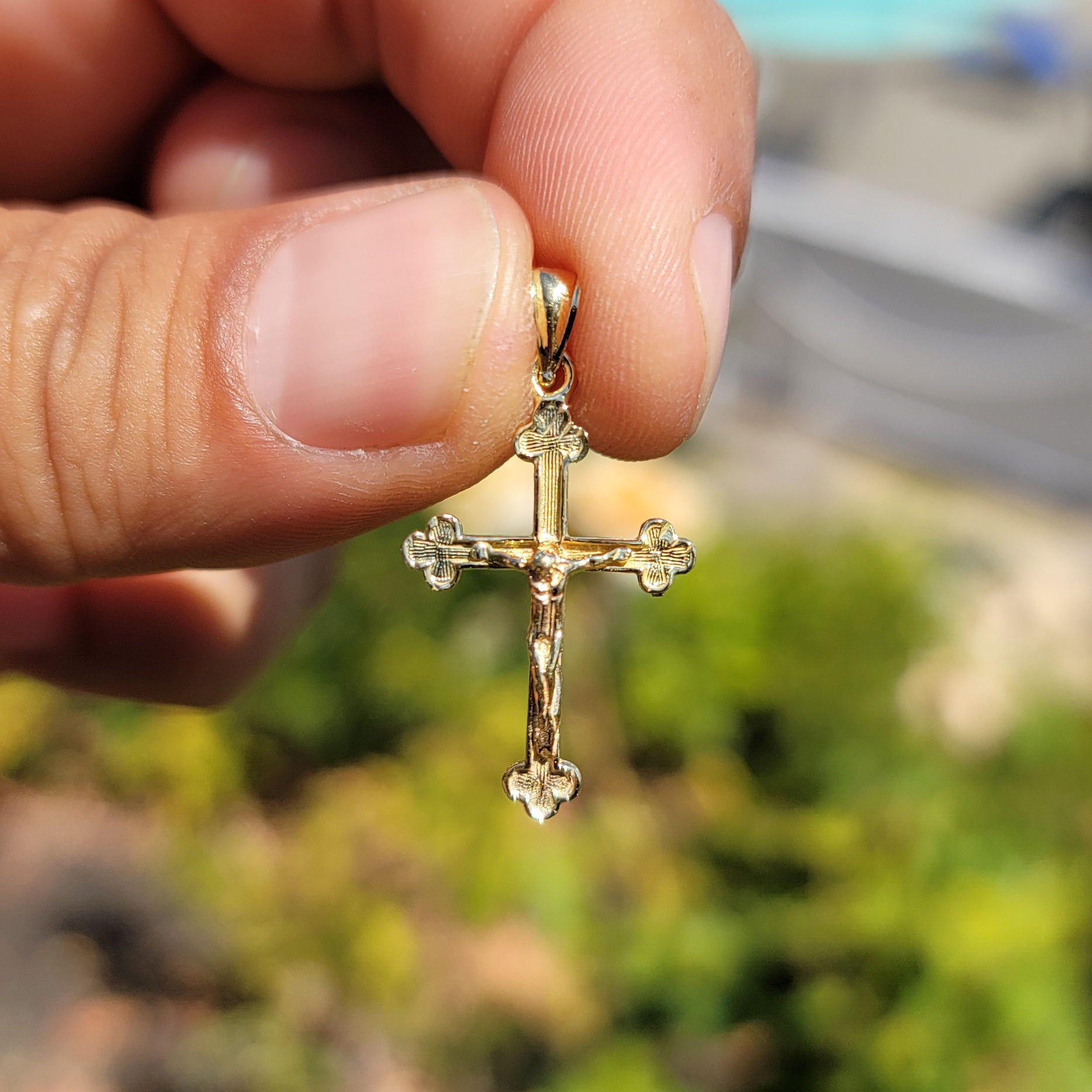 14K or 18K Gold Bottonnee Crucifix Pendant