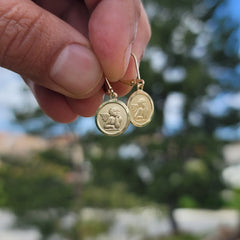 Colgante de moneda de ángel de oro de 14 quilates o 18 quilates