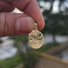 14K or 18K Gold Beach Scene Pendant