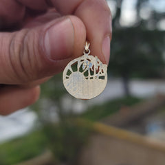 14K or 18K Gold Beach Scene Pendant