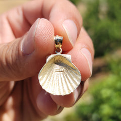 10K, 14K or 18K Gold Shell Pendant