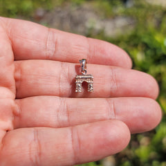 14K or 18K Gold 3D Arc De Triumph Pendant