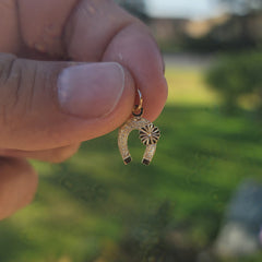 14K or 18K Gold Horseshoe With Clover, Shamrock Pendant