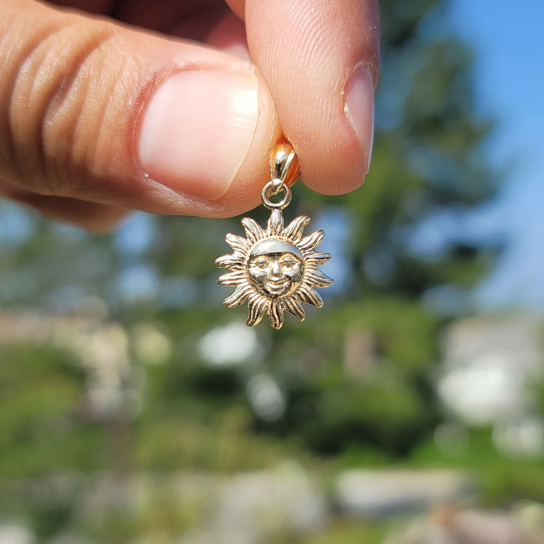 10K, 14K or 18K Gold Sun Pendant