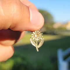 14K or 18K Gold Daisy Flower Pendant