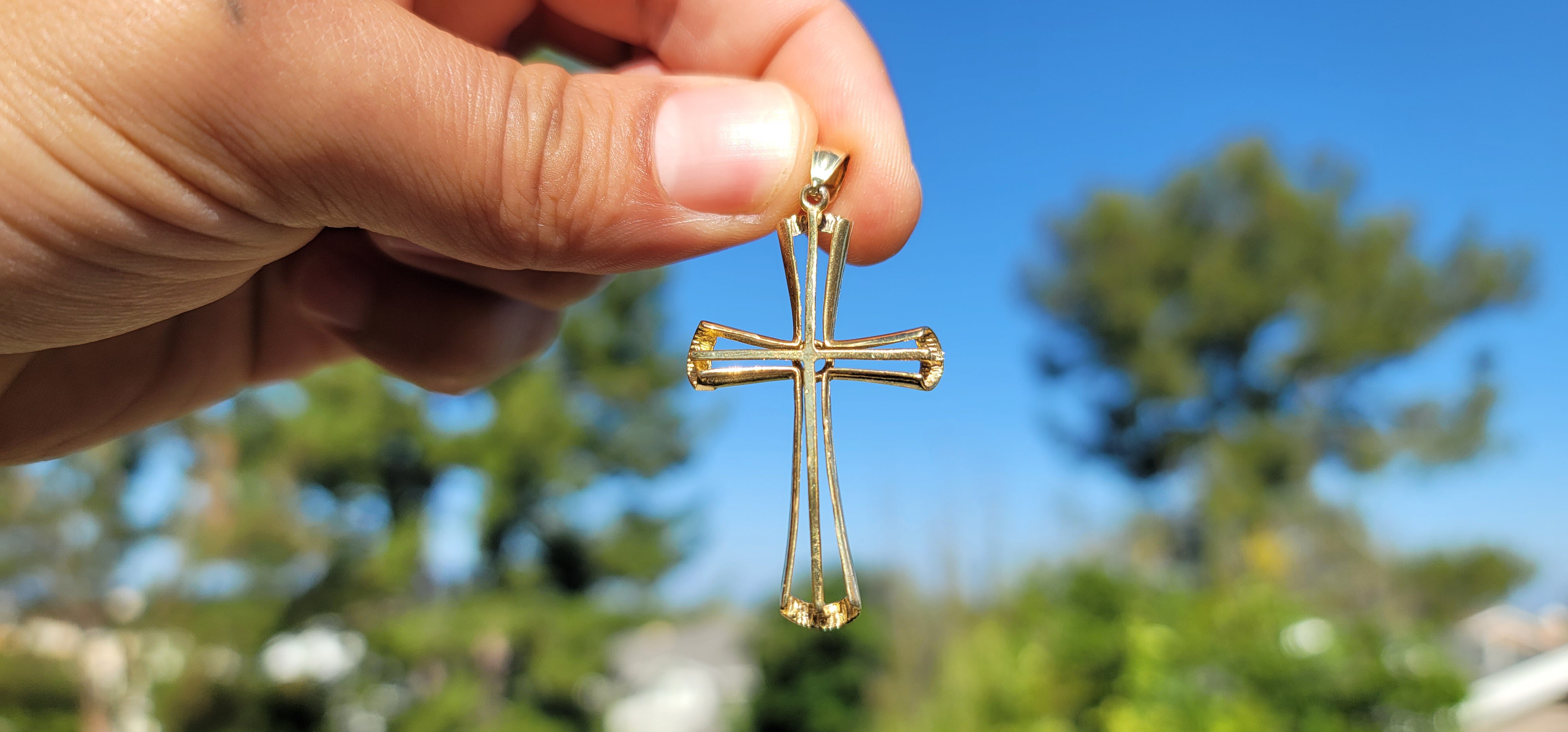 10K, 14K or 18K Gold Latin Cross Pendant