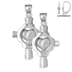 Pendientes de plata de ley con cruz de corazón de 37 mm (chapados en oro blanco o amarillo)