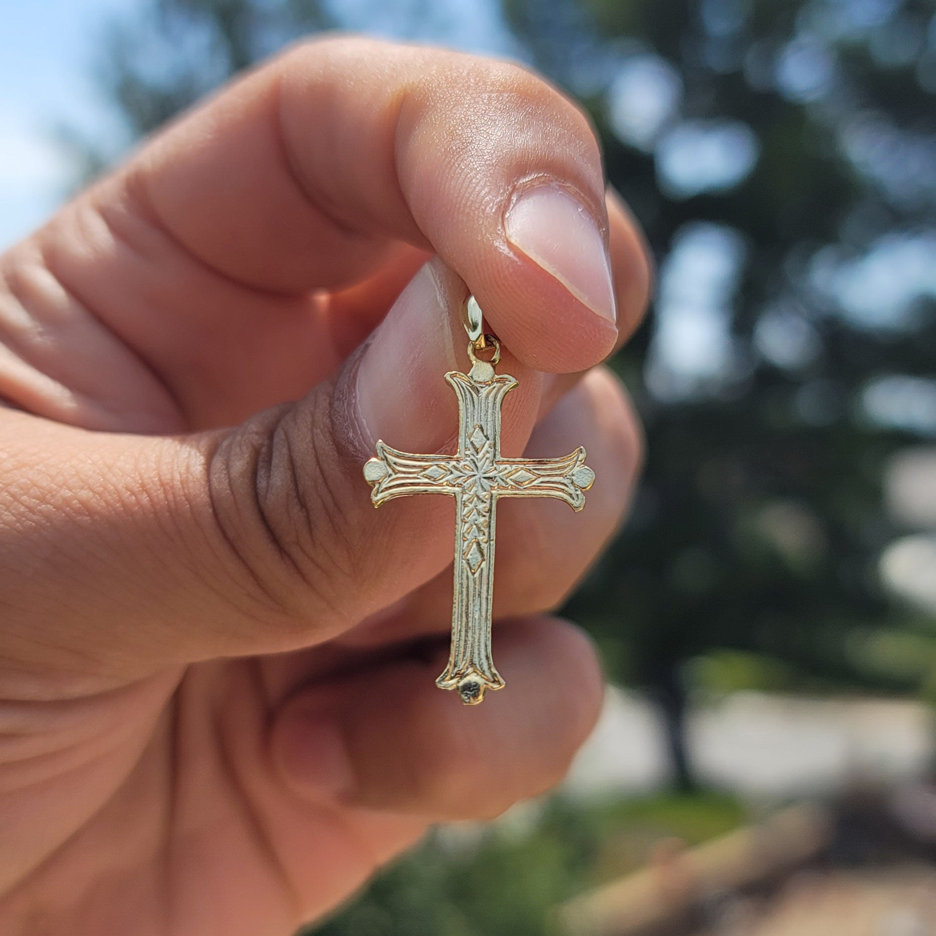 14K or 18K Gold Budded Cross Pendant