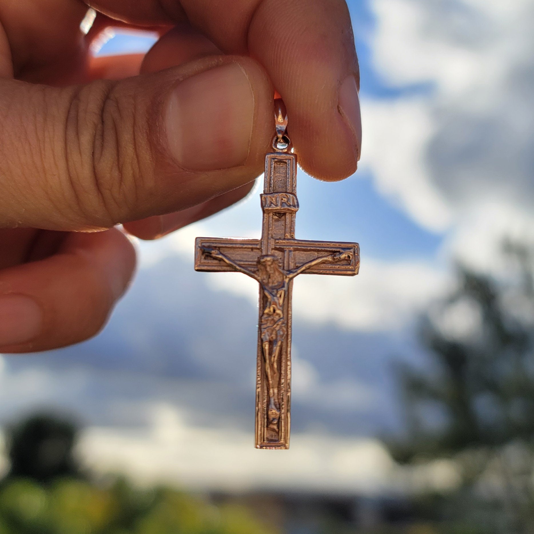 10K, 14K or 18K Gold INRI Crucifix Pendant