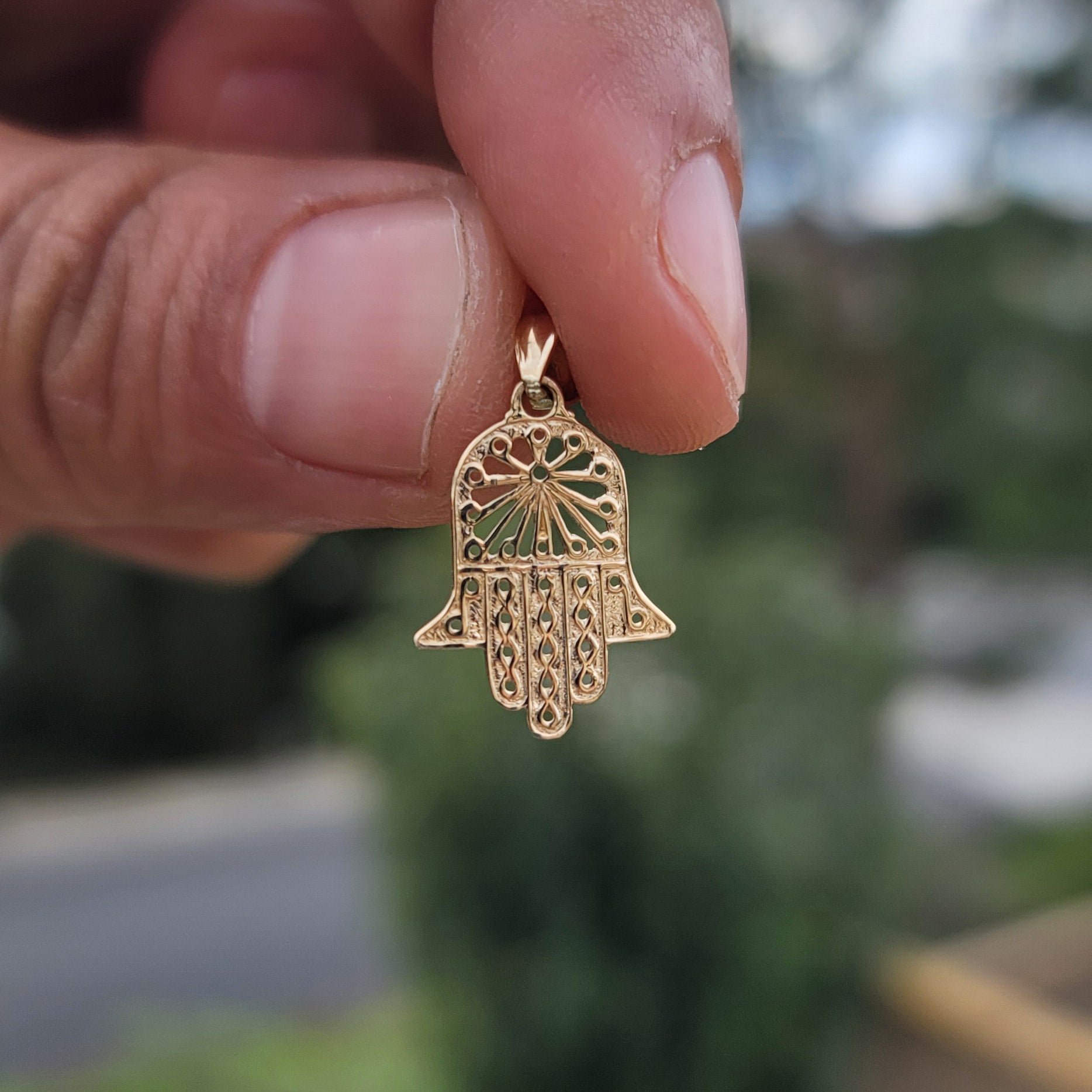 14K or 18K Gold Hamsa Pendant