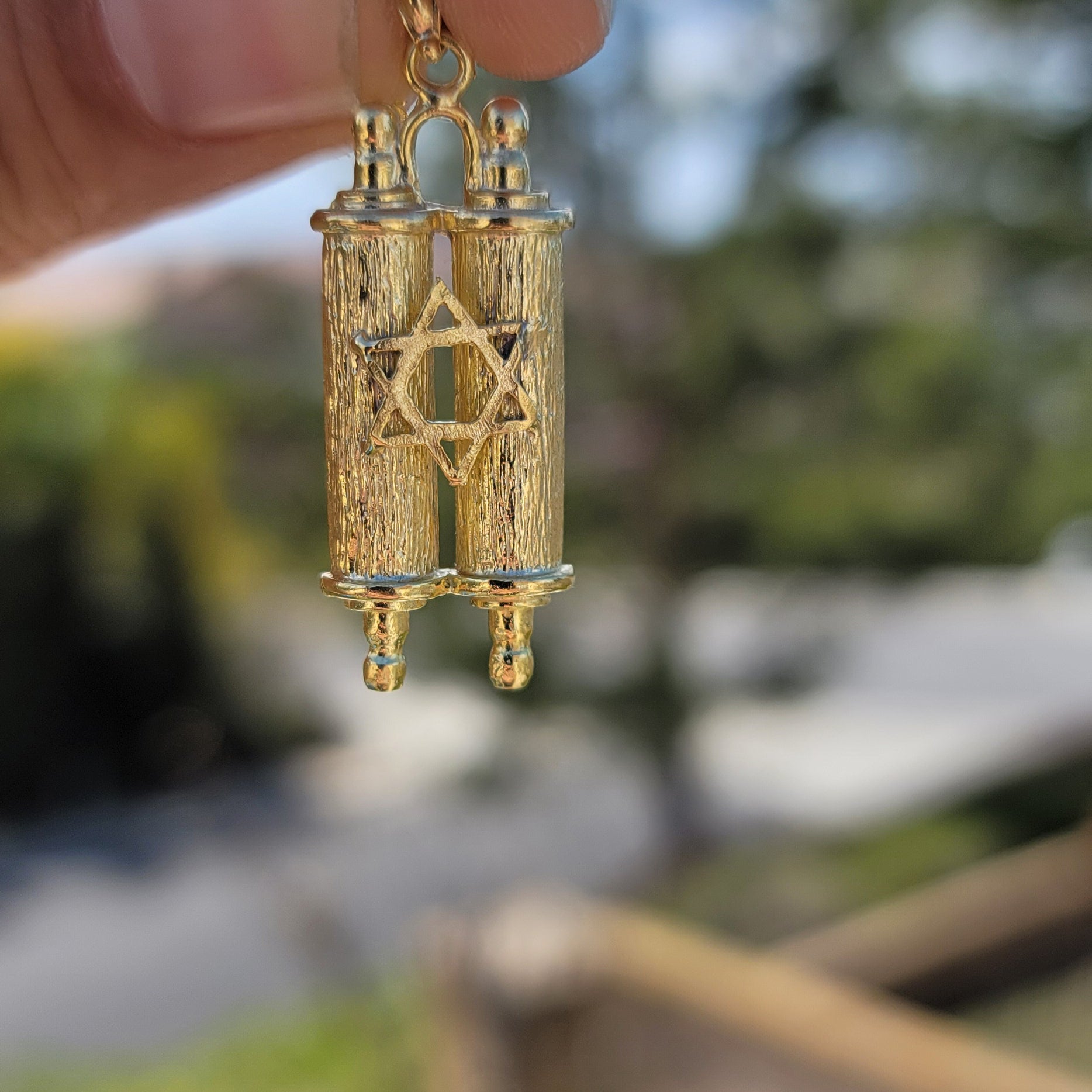 10K, 14K or 18K Gold Jewish Torah Scroll with Star Pendant