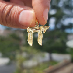 10K, 14K or 18K Gold Polished Jewish Chai Pendant