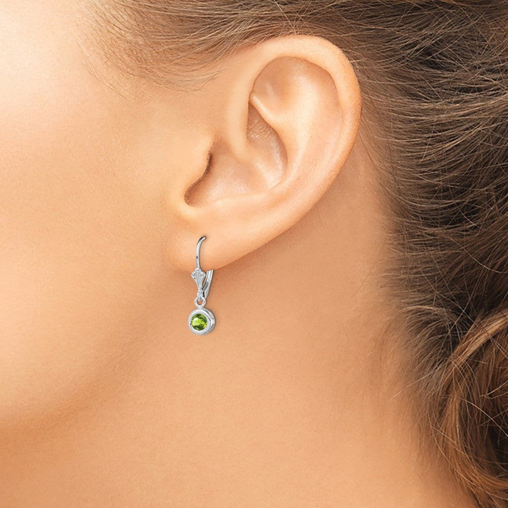 Rhodium-plated Sterling Silver 5mm Round Peridot Leverback Earrings