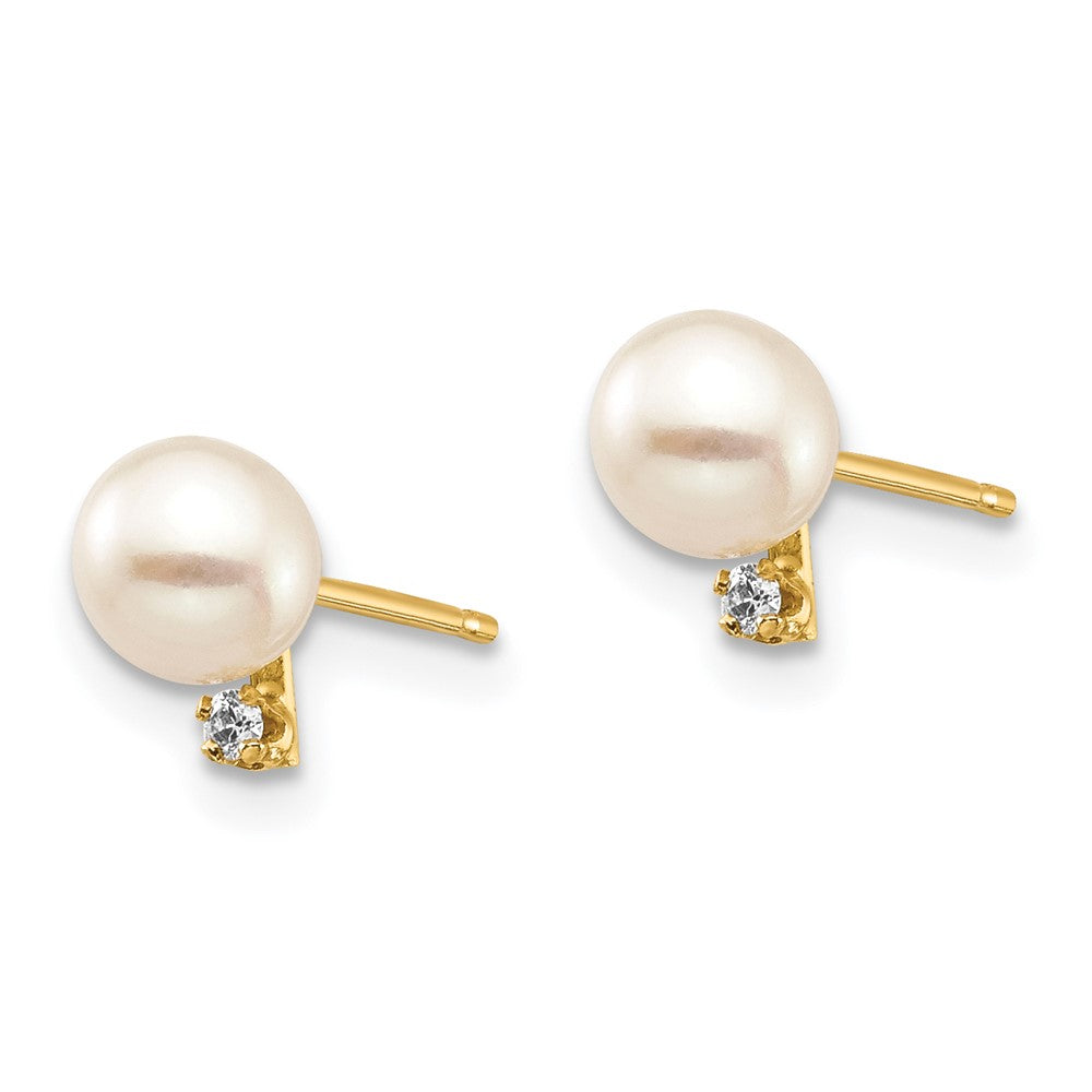 14K Yellow Gold Madi K 4-5mm White Round FWC Pearl .02ct Diamond Post Earrings