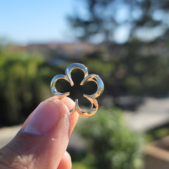 Blumenanhänger aus Sterlingsilber (rhodiniert oder gelbvergoldet)