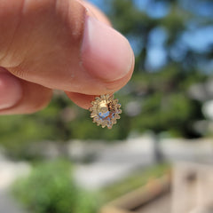 Colgante de flor de plata de ley (bañado en rodio o oro amarillo)